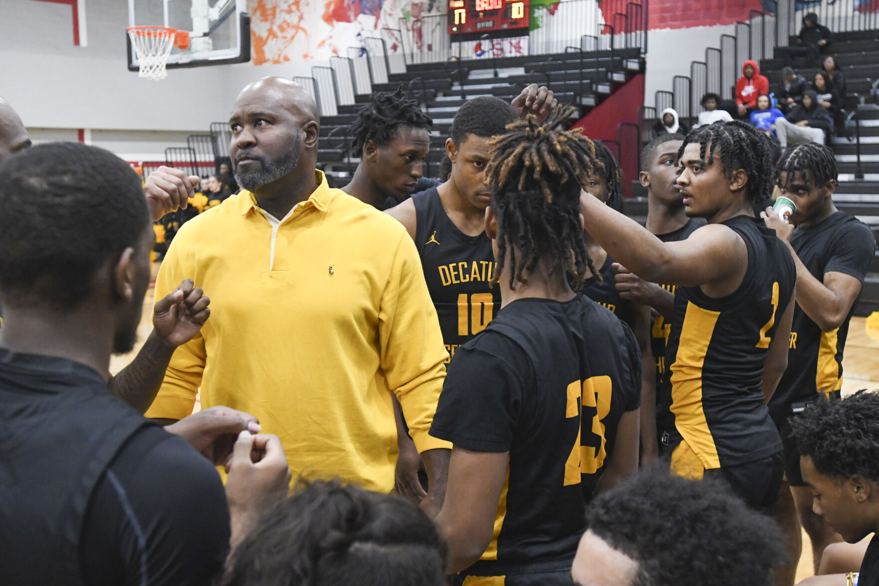 112322-dec-spt-eisenhower-basketball-gallery_13.JPG